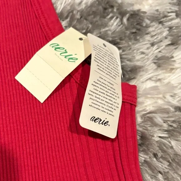 Women's/Teen's Ribbed Tank NWT Size Medium - Picture 6 of 9